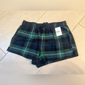 Old Navy
NWT
Size M 
Lounge/pajama shorts